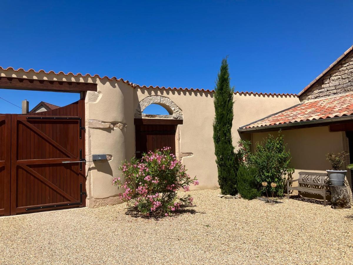 Le Clos De Quintaine Gites De Charme Clesse  ภายนอก รูปภาพ