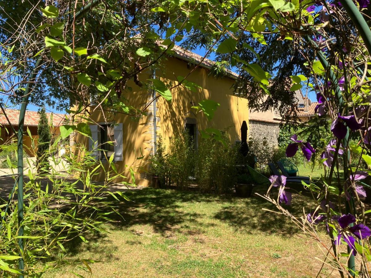 Le Clos De Quintaine Gites De Charme Clesse  ภายนอก รูปภาพ