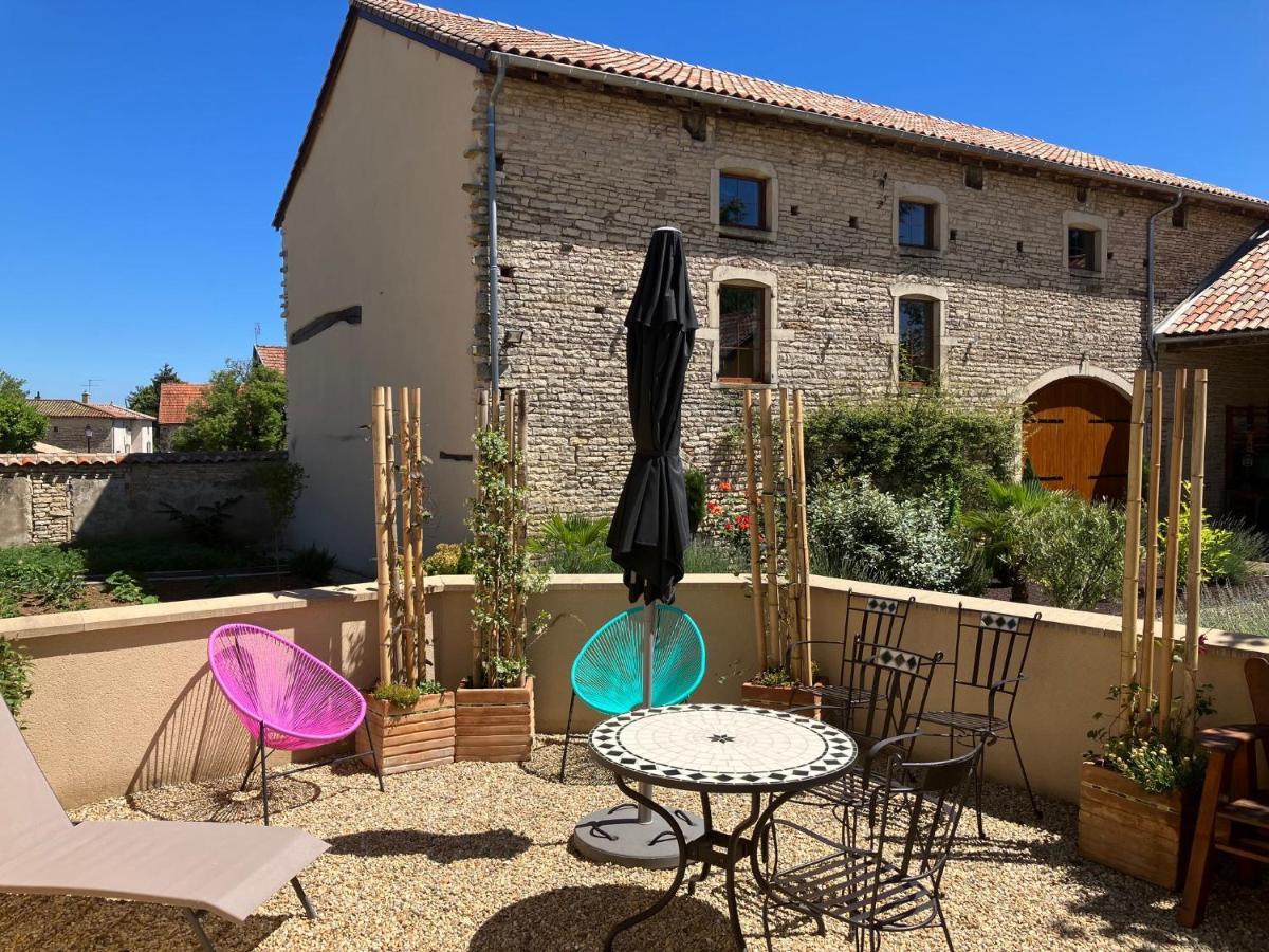 Le Clos De Quintaine Gites De Charme Clesse  ภายนอก รูปภาพ