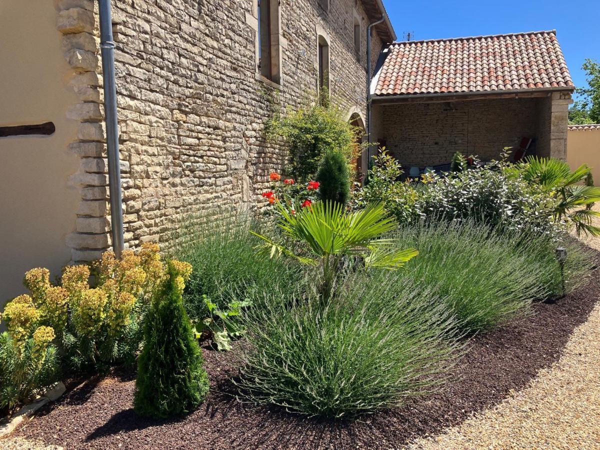 Le Clos De Quintaine Gites De Charme Clesse  ภายนอก รูปภาพ